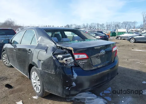 2012 Toyota Camry Le z USA, uszkodzony, nr VIN 4T1BF1FK2CU069108